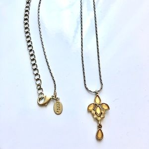 Champagne Necklace // 2028